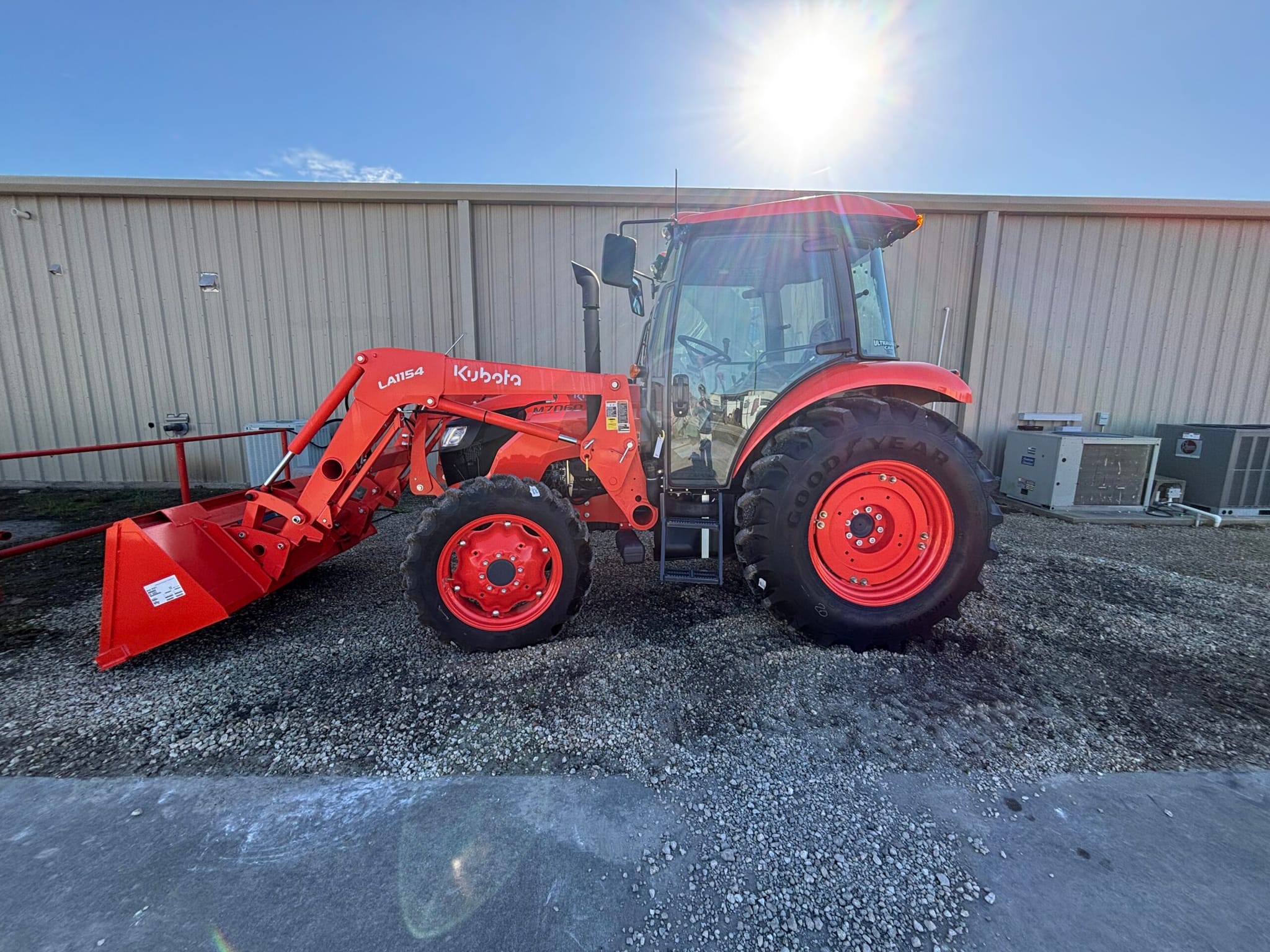 KUBOTA M7060HDC (20606)