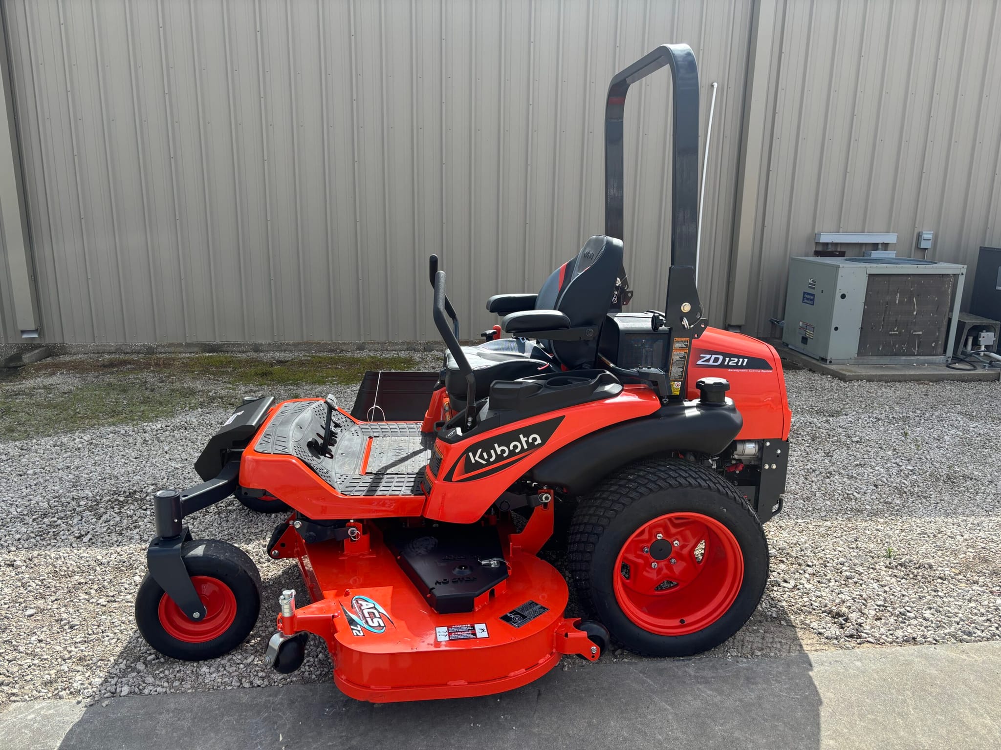 KUBOTA ZD1211L-3-72 (20830)